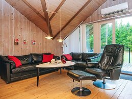 Charming Cottage Retreat-by Traum