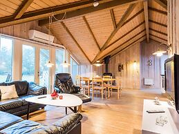 Charming Cottage Retreat-by Traum