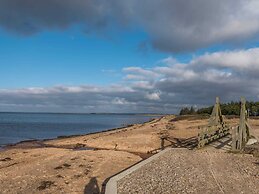 Seaside Cozy Cottage-by Traum