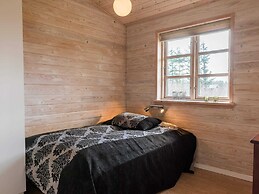 Seaside Cozy Cottage-by Traum