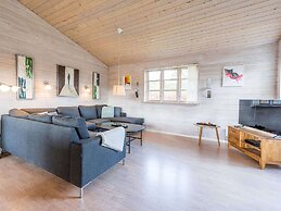 Seaside Cozy Cottage-by Traum