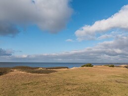 Seaside Cozy Cottage-by Traum
