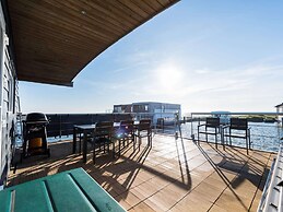 Seaside Serenity in Hvide Sande-by Traum