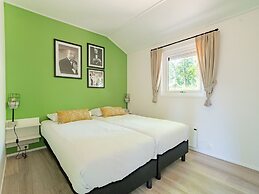 Modern Chalet With Dishwasher, Near Utrecht