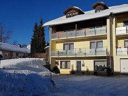 Apartment in the Bavarian Forest With Balcony