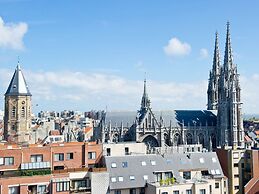 Comfy Holiday Home, Beach Within Walking Distance