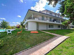 Beachside Apartment in Tavullia