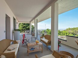 Beachside Apartment in Tavullia