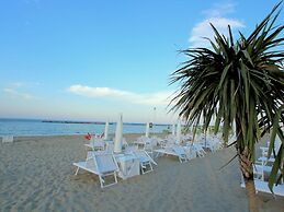 Beachside Apartment in Tavullia