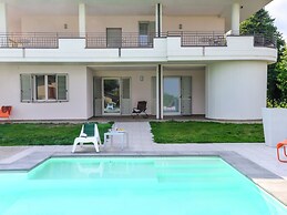 Beachside Apartment in Tavullia