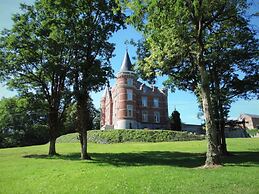 Castle With Wellness and Zipline