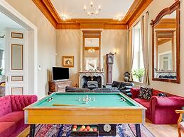 Wellness Castle With Cinema Bliss