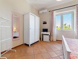 Belvilla by OYO Villa Somnium