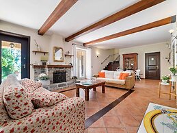 Belvilla by OYO Villa Somnium