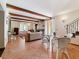 Belvilla by OYO Villa Somnium