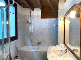 Family Apartment With the Pool