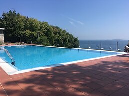 Belvilla by OYO Appartment Dafinzi