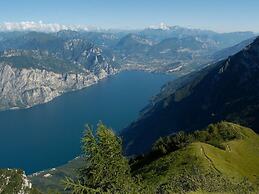 Belvilla by OYO Appartment Dafinzi