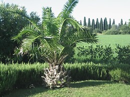 Holiday Home with Nicely Decorated Interior near Lake Garda