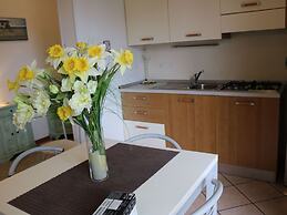 Holiday Home with Nicely Decorated Interior near Lake Garda