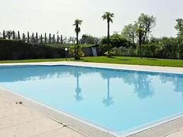 Holiday Home with Nicely Decorated Interior near Lake Garda