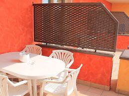 Holiday Home with Nicely Decorated Interior near Lake Garda