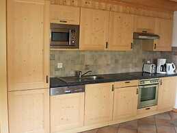 Spacious Chalet near Center of La Tzoumaz