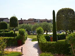 Belvilla by OYO Apartment in Peschiera del Garda
