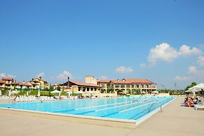 Belvilla by OYO Apartment in Peschiera del Garda