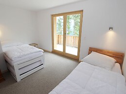 Charming Chalet With Open Fireplace