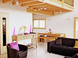 Charming Chalet With Open Fireplace