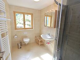 Charming Chalet With Open Fireplace