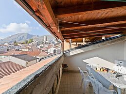 Belvilla by Oyo Sirente House