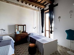 Lovely Apartment in Ascoli Piceno with Hot Tub
