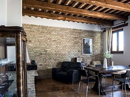 Lovely Apartment in Ascoli Piceno with Hot Tub