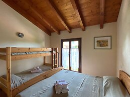 Well Kept Ground Floor Apartment near Peschiera