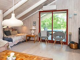 Secluded Harbor Cottage-by Traum