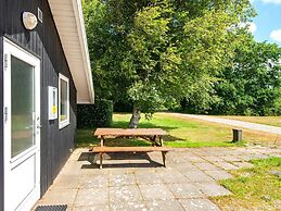 Secluded Harbor Cottage-by Traum