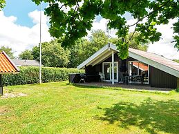 Secluded Harbor Cottage-by Traum