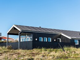 8 Person Holiday Home on a Holiday Park in Hvide Sande