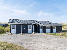 Seaside Serenity in Aaeurgab With Sauna-by Traum