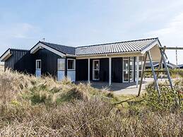 Seaside Serenity in Aaeurgab With Sauna-by Traum