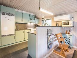 Bright Cottage With Covered Terrace-by Traum