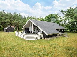 4 Star Holiday Home in Norre Nebel
