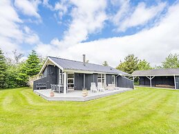 6 Person Holiday Home in Hemmet