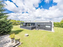 6 Person Holiday Home in Hemmet