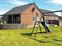 8 Person Holiday Home in Tarm