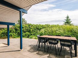 Tranquil Oasis in Henne Strand-by Traum