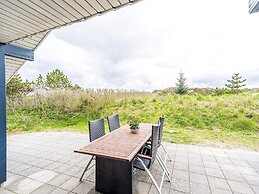 Tranquil Oasis in Henne Strand-by Traum