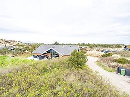 Tranquil Oasis in Henne Strand-by Traum